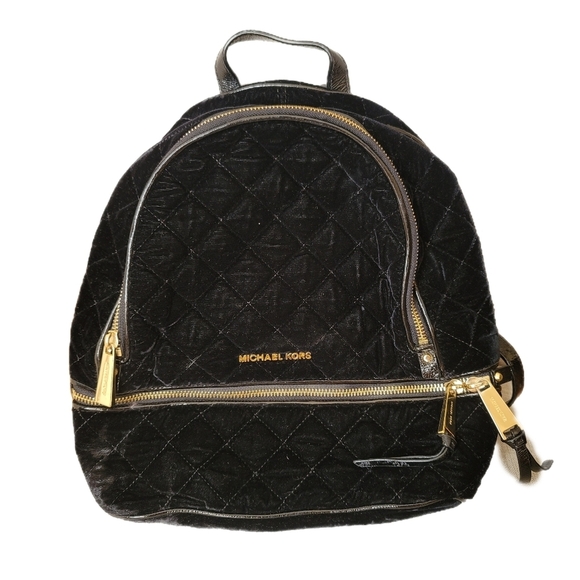 Michael Kors Rhea Zip Backpack Black Velvet Quilted - Picture 1 of 8